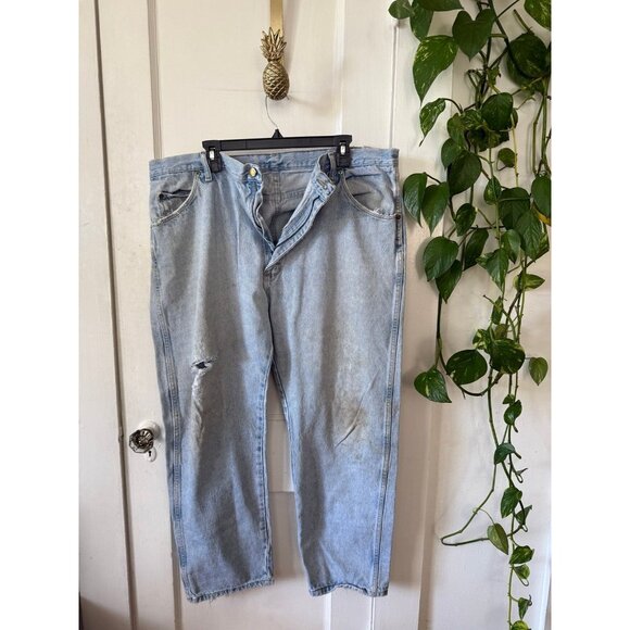 Wrangler 42X 30 blue jeans - Picture 1 of 9